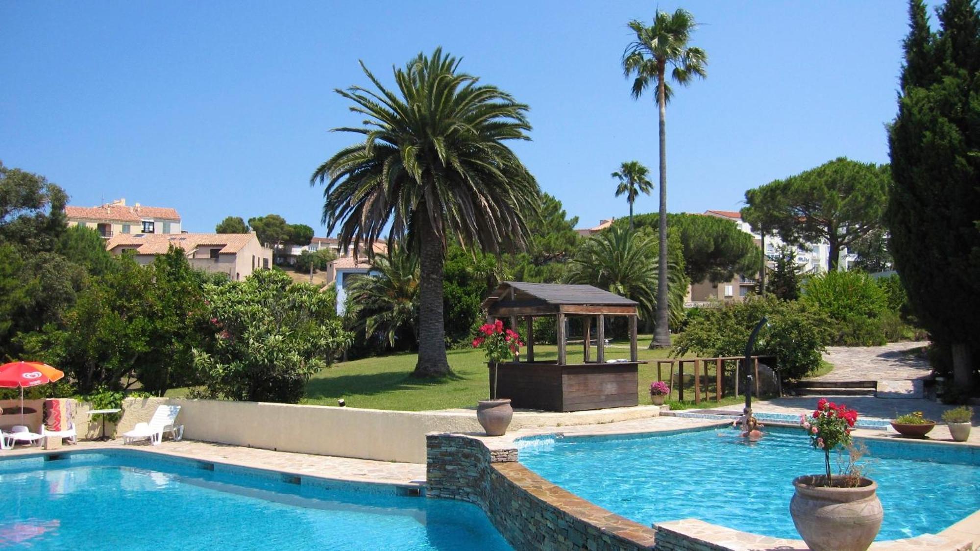 Hotel Bellevue Saint-Florent  Exterior foto
