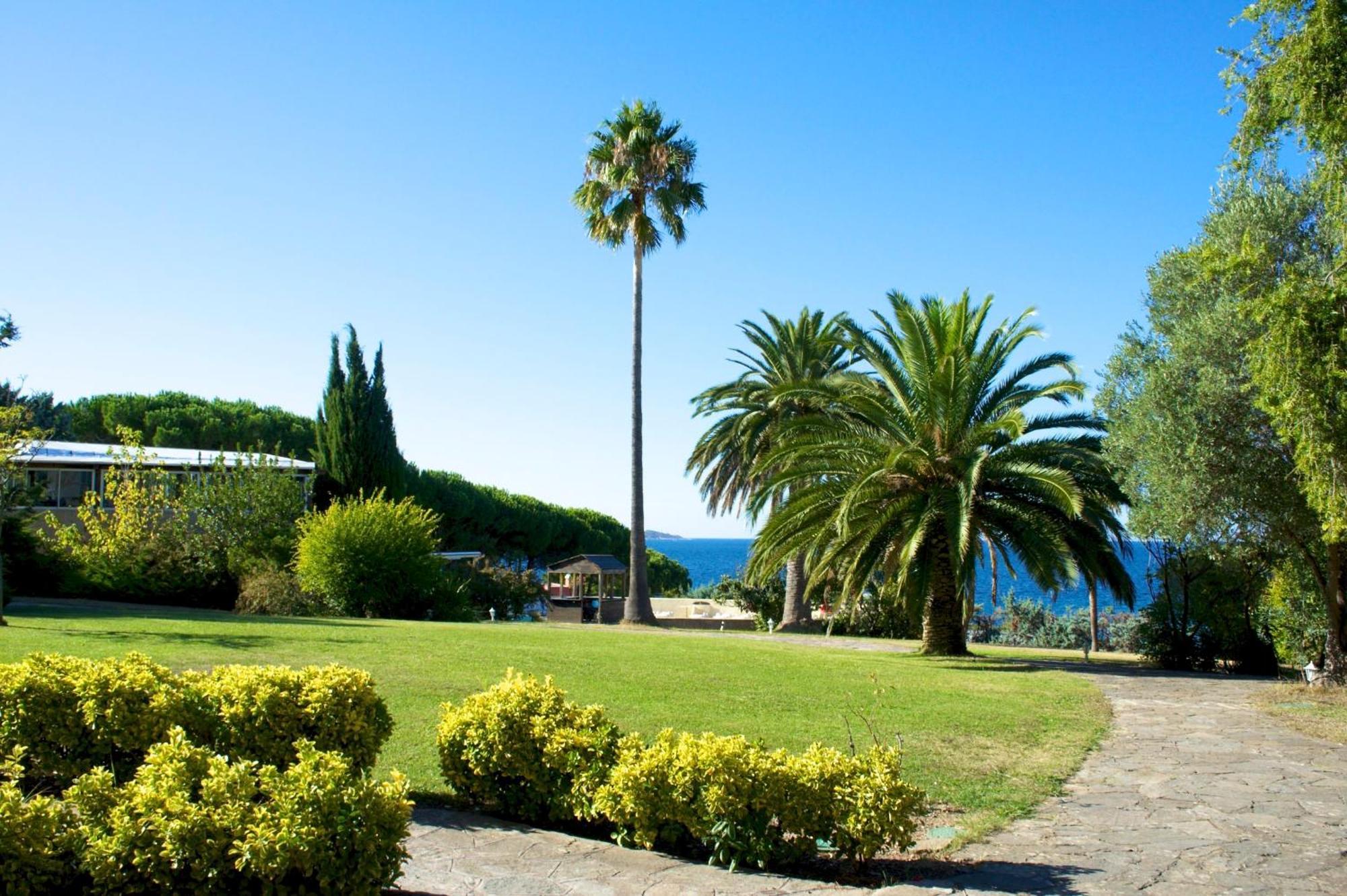 Hotel Bellevue Saint-Florent  Exterior foto